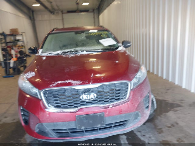 5XYPGDA58KG584186 KIA Sorento 3.3l S