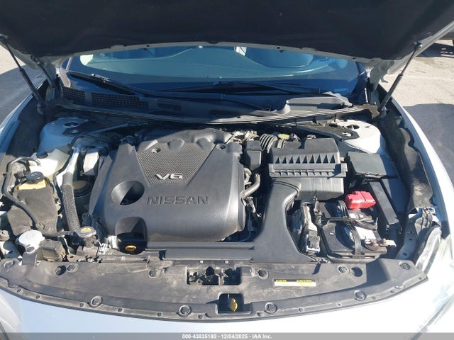 1N4AA6AP5JC382323 Nissan Maxima 3.5 Sv