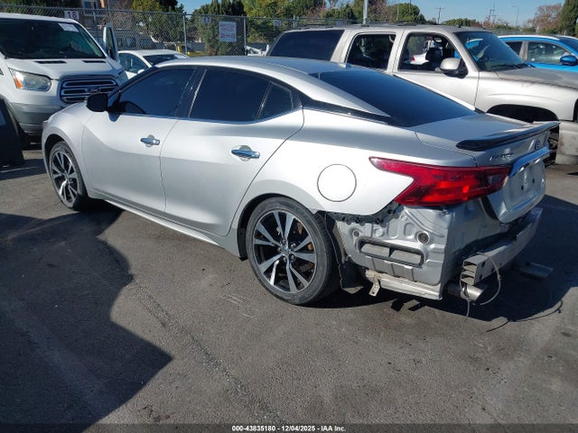 1N4AA6AP5JC382323 Nissan Maxima 3.5 Sv
