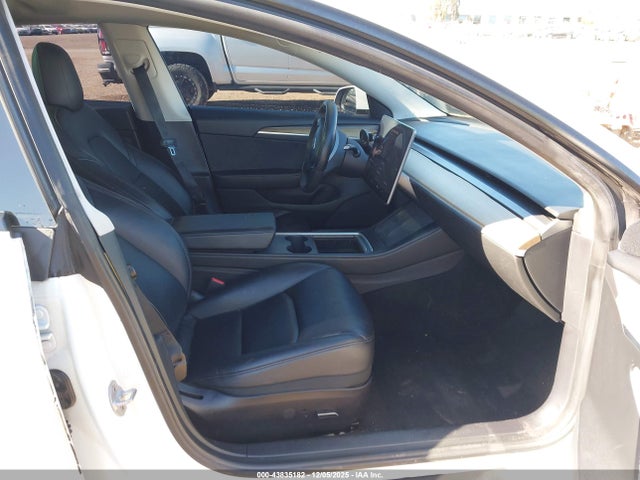 2021 TESLA MODEL 3 5YJ3E1EA5MF002114 Photo 4