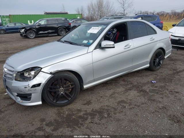 2013 MERCEDES-BENZ C 250 WDDGF4HB7DR298578 Photo 1