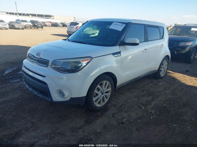 KIA SOUL + 2017 KNDJP3A59H7465049 Image 2