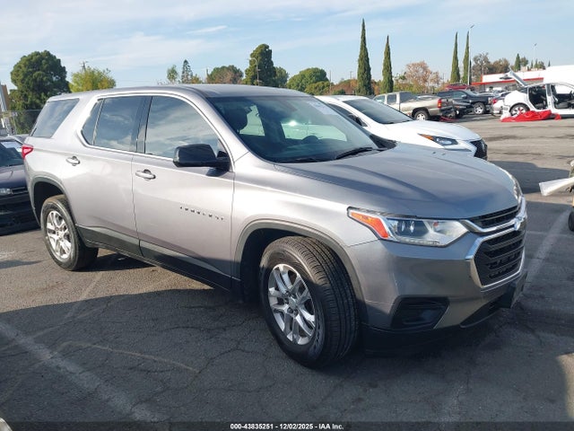 1GNERFKW7JJ263993 Chevrolet Traverse Ls
