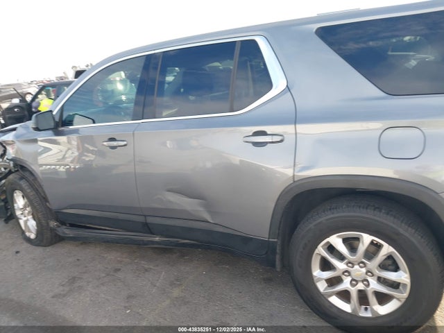 1GNERFKW7JJ263993 Chevrolet Traverse Ls