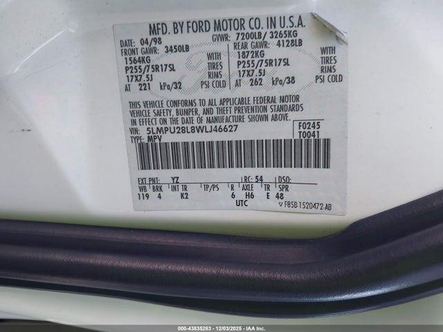 1998 LINCOLN NAVIGATOR 5LMPU28L8WLJ46627 Photo 8