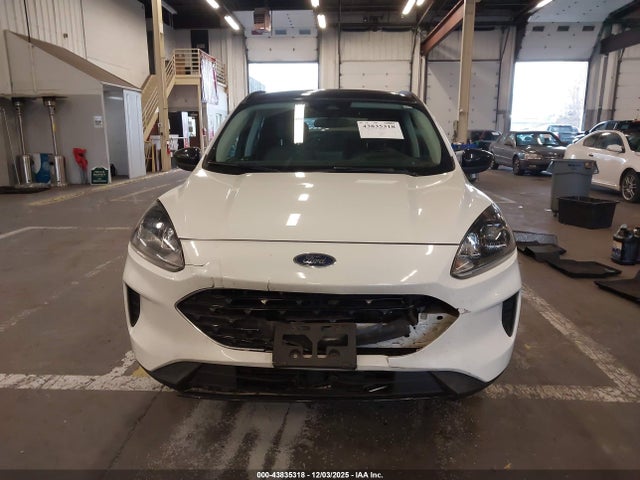 1FMCU9G60NUB56373 Ford ESCAPE SE