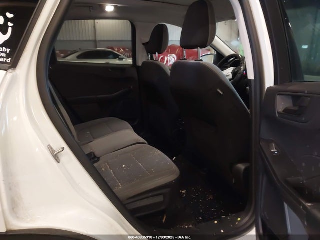 1FMCU9G60NUB56373 Ford ESCAPE SE