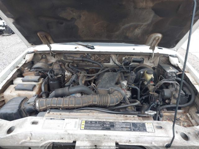 2002 MAZDA B3000 4F4YR16V92TM23752 Photo 9