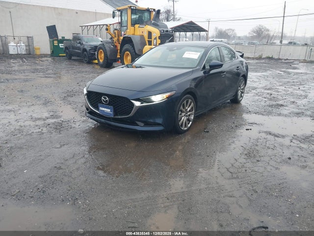 43835345 :رقم المزاد ، JM1BPBDL2M1335250 vin ، 2021 Mazda Mazda3 Premium مزاد بيع