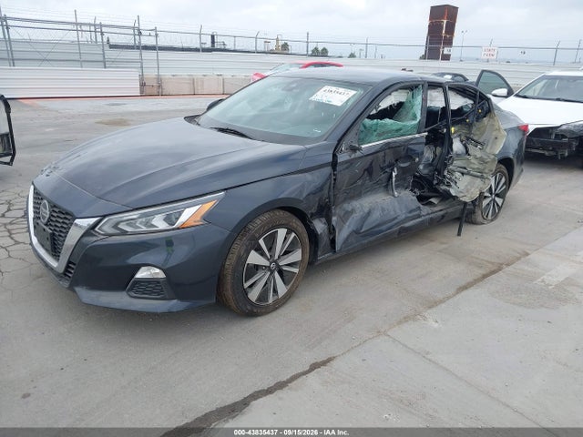 Продажа на аукционе авто 2022 Nissan Altima Sv Fwd, vin: 1N4BL4DV4NN333394, номер лота: 43835437