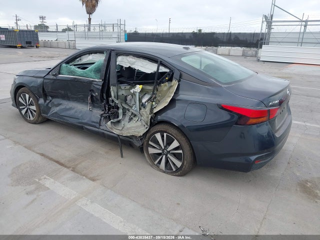 Продажа на аукционе авто 2022 Nissan Altima Sv Fwd, vin: 1N4BL4DV4NN333394, номер лота: 43835437