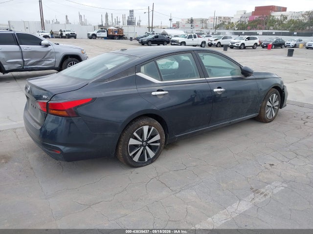 Продажа на аукционе авто 2022 Nissan Altima Sv Fwd, vin: 1N4BL4DV4NN333394, номер лота: 43835437