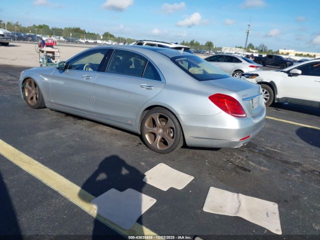 2014 MERCEDES-BENZ S 550 WDDUG8CB6EA055326 Photo 2