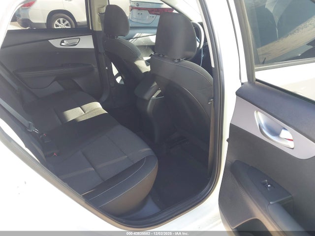 3KPF24AD7RE727542 KIA Forte Lxs