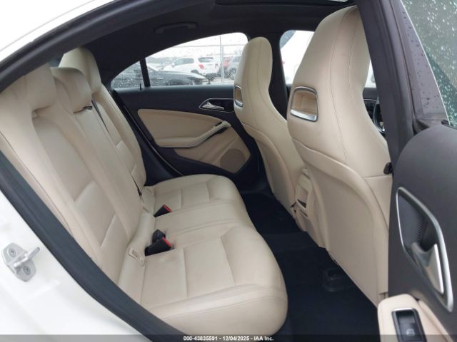 2014 MERCEDES-BENZ CLA 250 WDDSJ4EB1EN044385 Photo 7