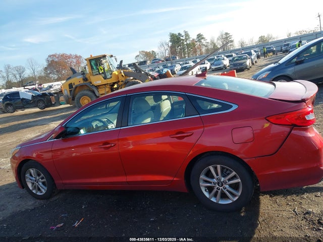 Auction sale of the 2017 Hyundai Sonata Se, vin: 5NPE24AF3HH493942, lot number: 43835611