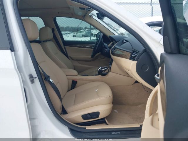 2013 BMW X1 WBAVL1C5XDVR90834 Photo 4