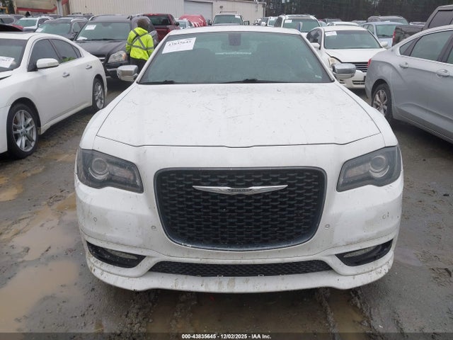 Продаж на аукціоні авто 2020 Chrysler 300 300s, vin: 2C3CCABG0LH103489, номер лоту: 43835645