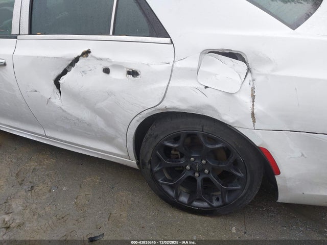 Продаж на аукціоні авто 2020 Chrysler 300 300s, vin: 2C3CCABG0LH103489, номер лоту: 43835645