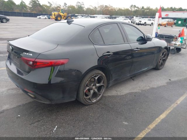 2018 ALFA ROMEO GIULIA ZARFAEEN4J7573216 Photo 3
