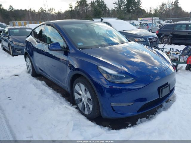 2024 TESLA MODEL Y 7SAYGDEE0RA247723