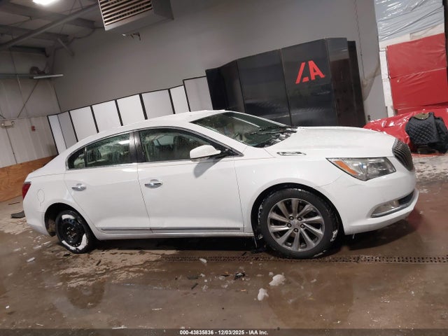 2015 Buick Lacrosse Leather მანქანა იყიდება აუქციონზე, vin: 1G4GB5G32FF171517, აუქციონის ნომერი: 43835836