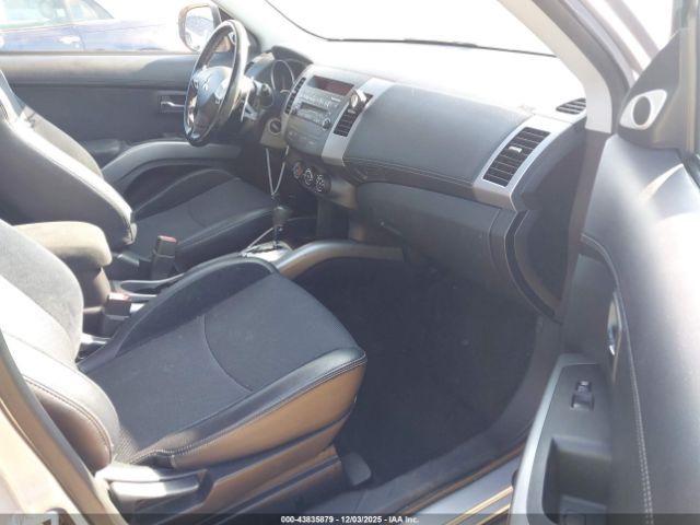 2011 MITSUBISHI OUTLANDER JA4AS3AW7BU028435 Photo 4