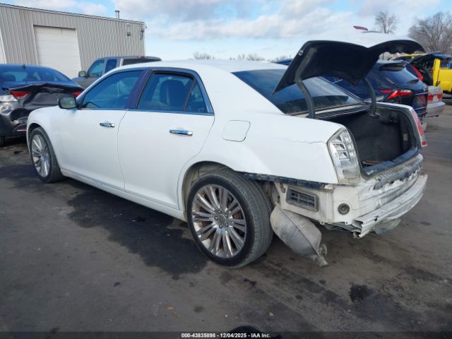 2011 CHRYSLER 300 2C3CA5CGXBH559686 Photo 2
