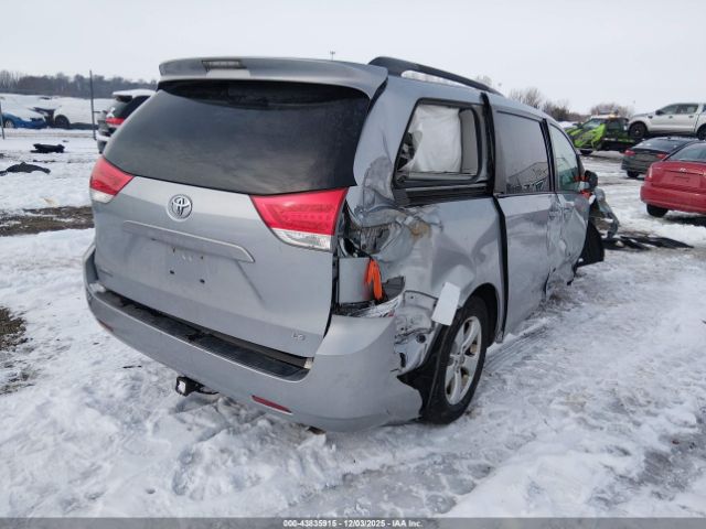 2014 TOYOTA SIENNA 5TDKK3DC0ES502469 Photo 3