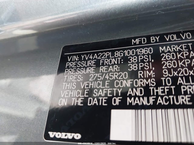 2016 VOLVO XC90 YV4A22PL8G1001960 Photo 8