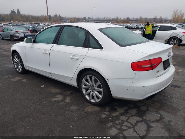 2013 AUDI A4 WAUFFAFLXDN021282 Photo 2