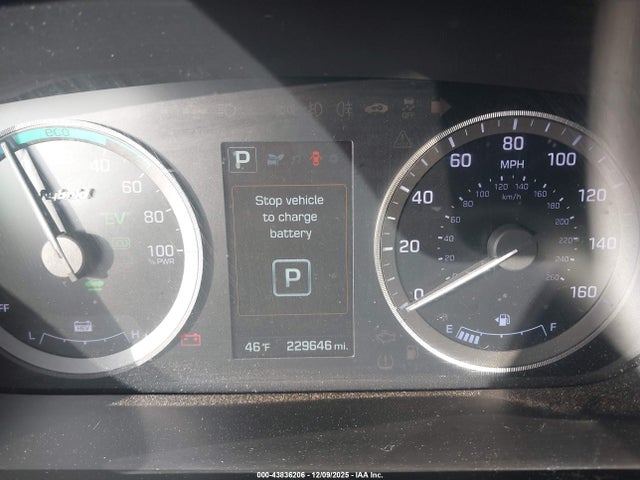 KMHE24L1XGA040579 Hyundai Sonata Hybrid Se