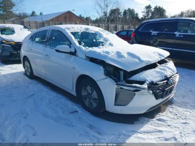 2017 HYUNDAI IONIQ HYBRID KMHC65LC1HU024631