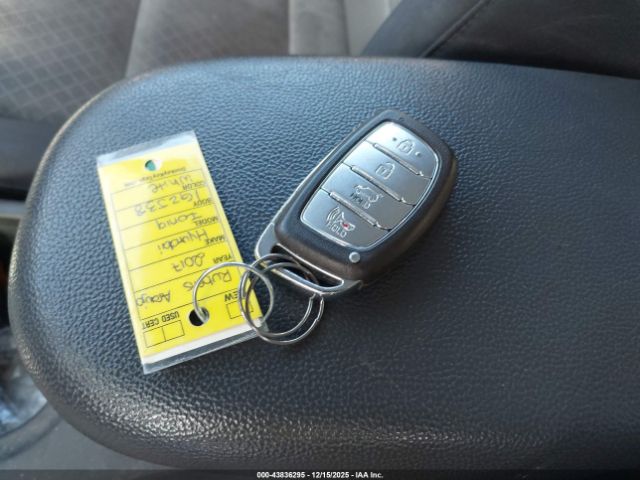 2017 HYUNDAI IONIQ HYBRID KMHC65LC1HU024631 Photo 10