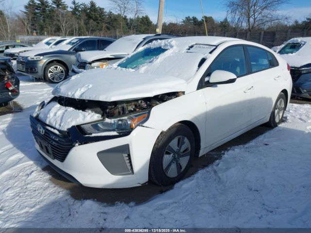 2017 HYUNDAI IONIQ HYBRID KMHC65LC1HU024631 Photo 1