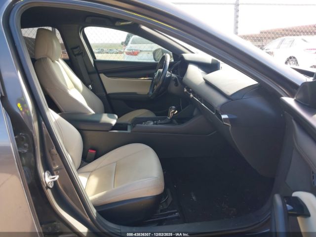 2019 MAZDA MAZDA3 JM1BPAJMXK1121384 Photo 4