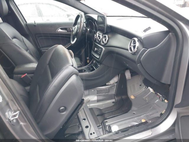 2019 MERCEDES-BENZ GLA 250 WDCTG4GB1KJ548801 Photo 4