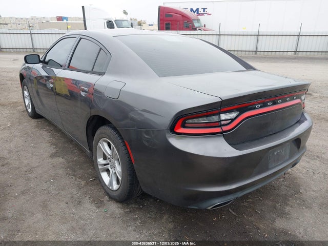 2C3CDXBG3FH836883 Dodge Charger Se