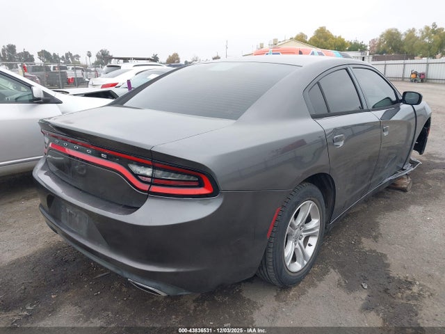 2C3CDXBG3FH836883 Dodge Charger Se