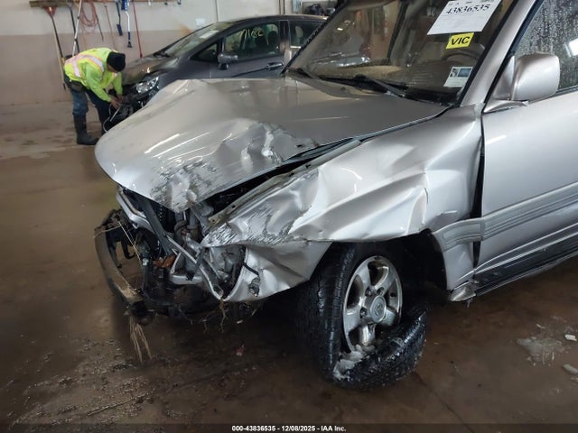 2001 TOYOTA LAND CRUISER JTEHT05J012016132 Photo 5