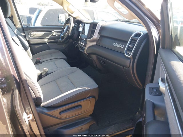 43836554 :رقم المزاد ، 1C6RREBG5LN405791 vin ، 2020 Ram 1500 Big Horn  4x2 6'4 Box مزاد بيع