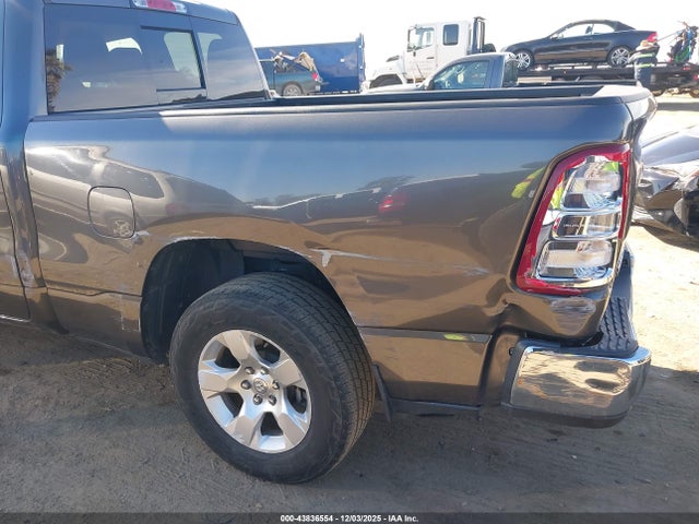 43836554 :رقم المزاد ، 1C6RREBG5LN405791 vin ، 2020 Ram 1500 Big Horn  4x2 6'4 Box مزاد بيع