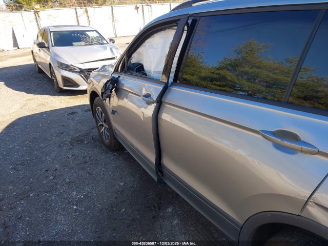 Продаж на аукціоні авто 2021 Volkswagen Tiguan 2.0t S, vin: 3VV0B7AX9MM003904, номер лоту: 43836587