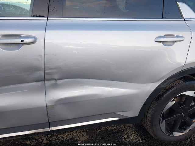 KNDRHDJG3S5396496 KIA Sorento Hybrid Ex