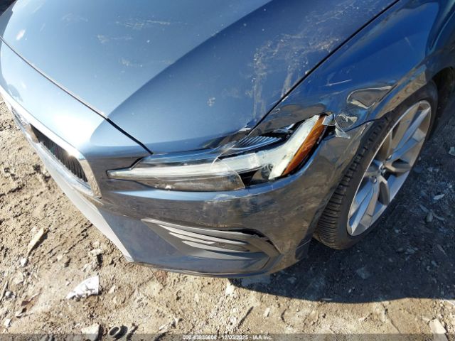 2019 VOLVO S60 7JR102FK3KG005973 Photo 5