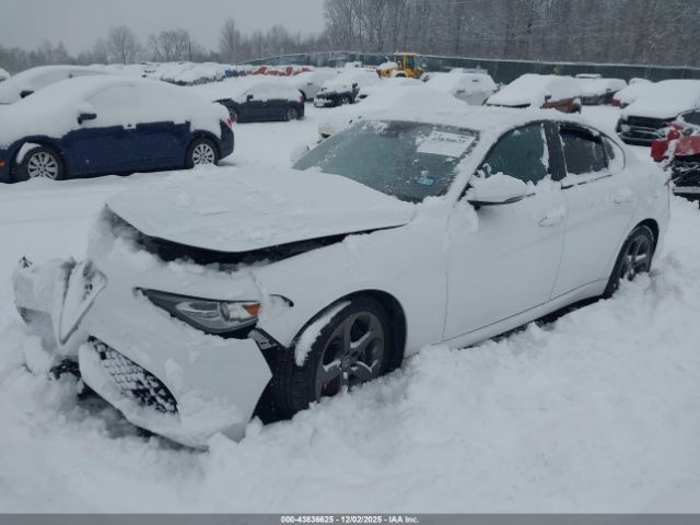 2017 ALFA ROMEO GIULIA ZARFAEBN6H7554939 Photo 1