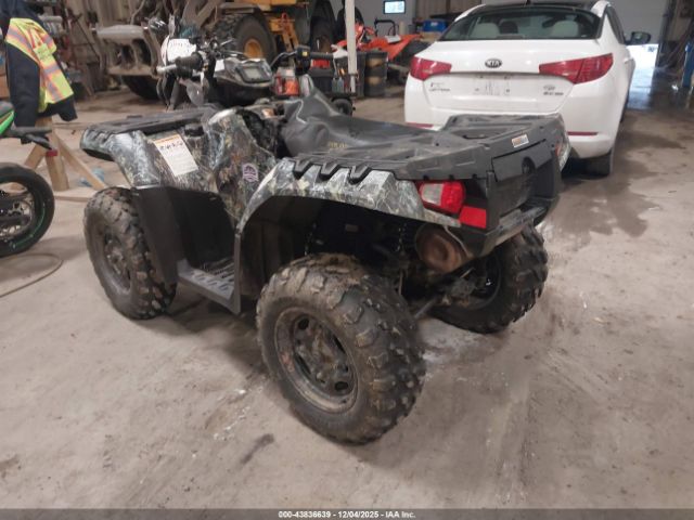 2010 POLARIS SPORTSMAN 4XAZX55A4AA768732 Photo 2