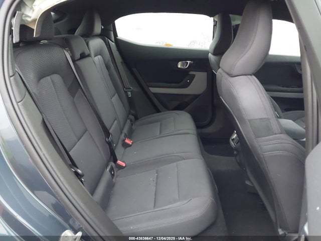 2024 POLESTAR 2 YSMFD3KA3RL227981 Photo 7