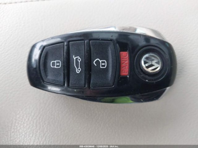 2012 VOLKSWAGEN TOUAREG WVGEK9BP2CD009645 Photo 10