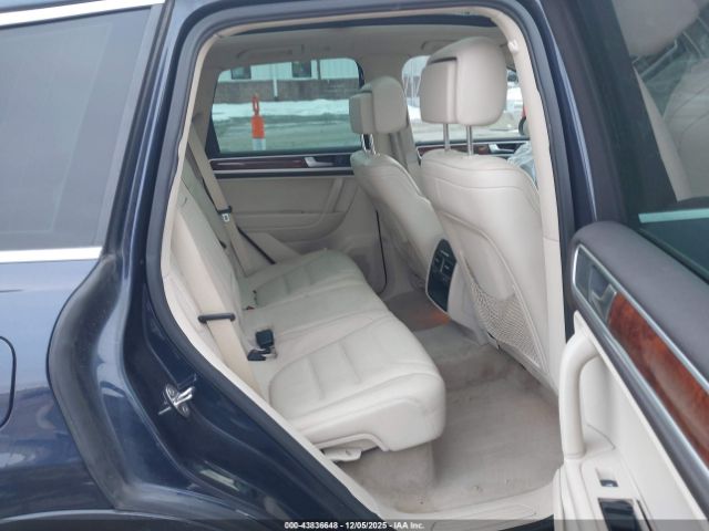 2012 VOLKSWAGEN TOUAREG WVGEK9BP2CD009645 Photo 7
